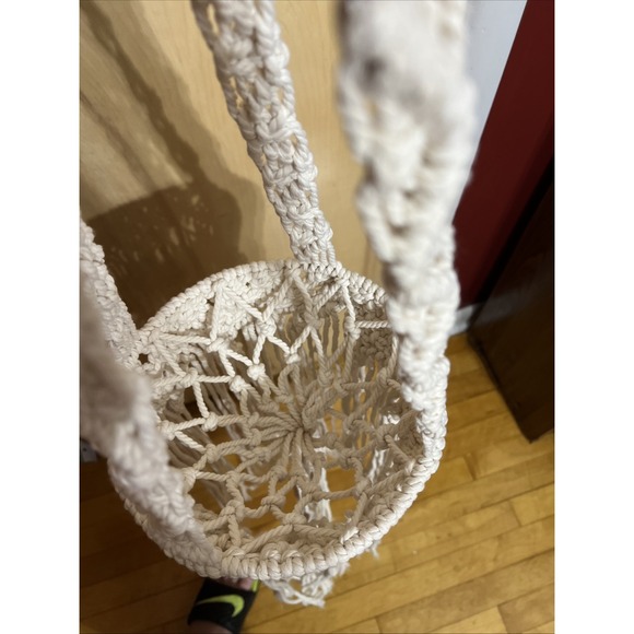macrame plant hanger - Picture 5 of 5